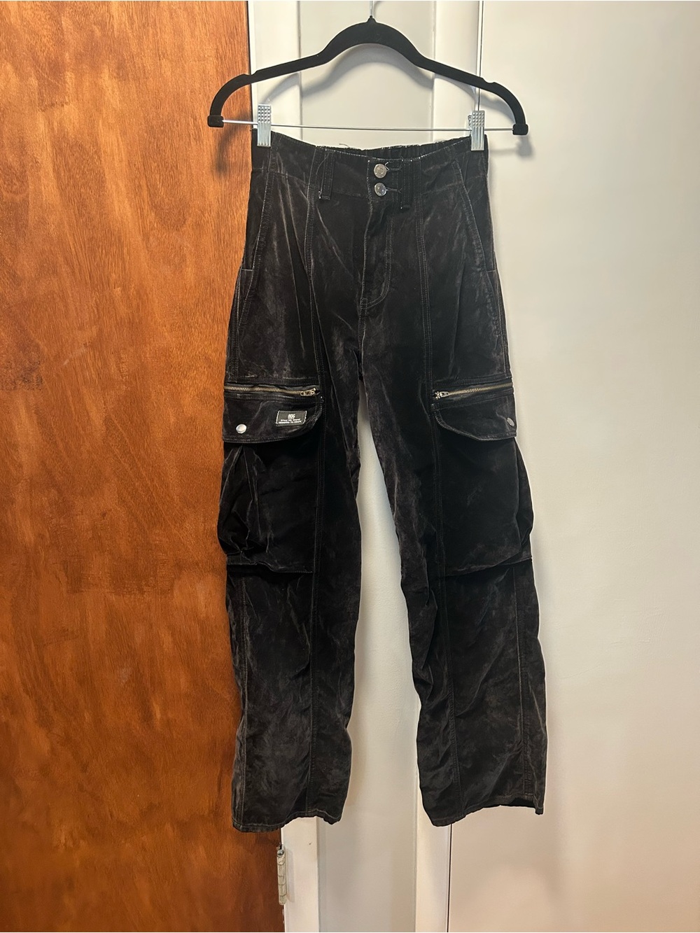 Velvet cargos